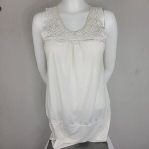 A'Gaci‎ Sleeveless Ivory Crochet Bust Tunic